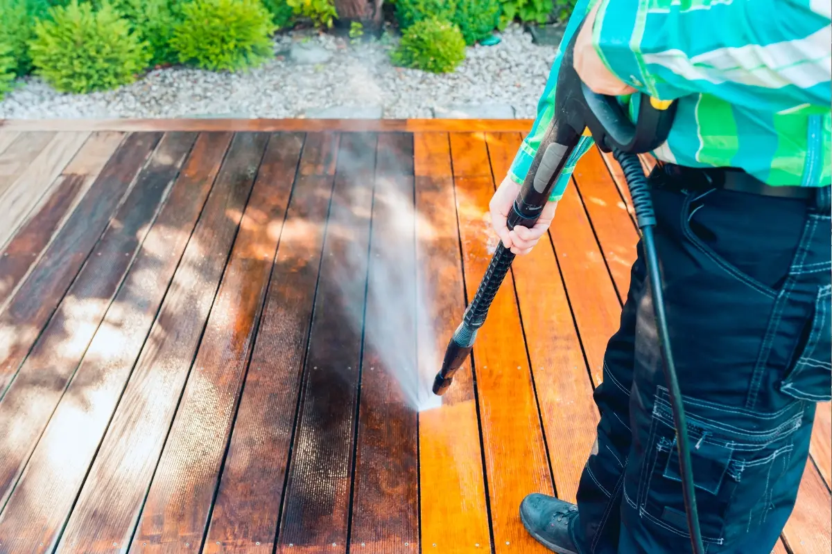 High Pressure Exterior Cleaning - specialized Professional Power Washing in Toronto