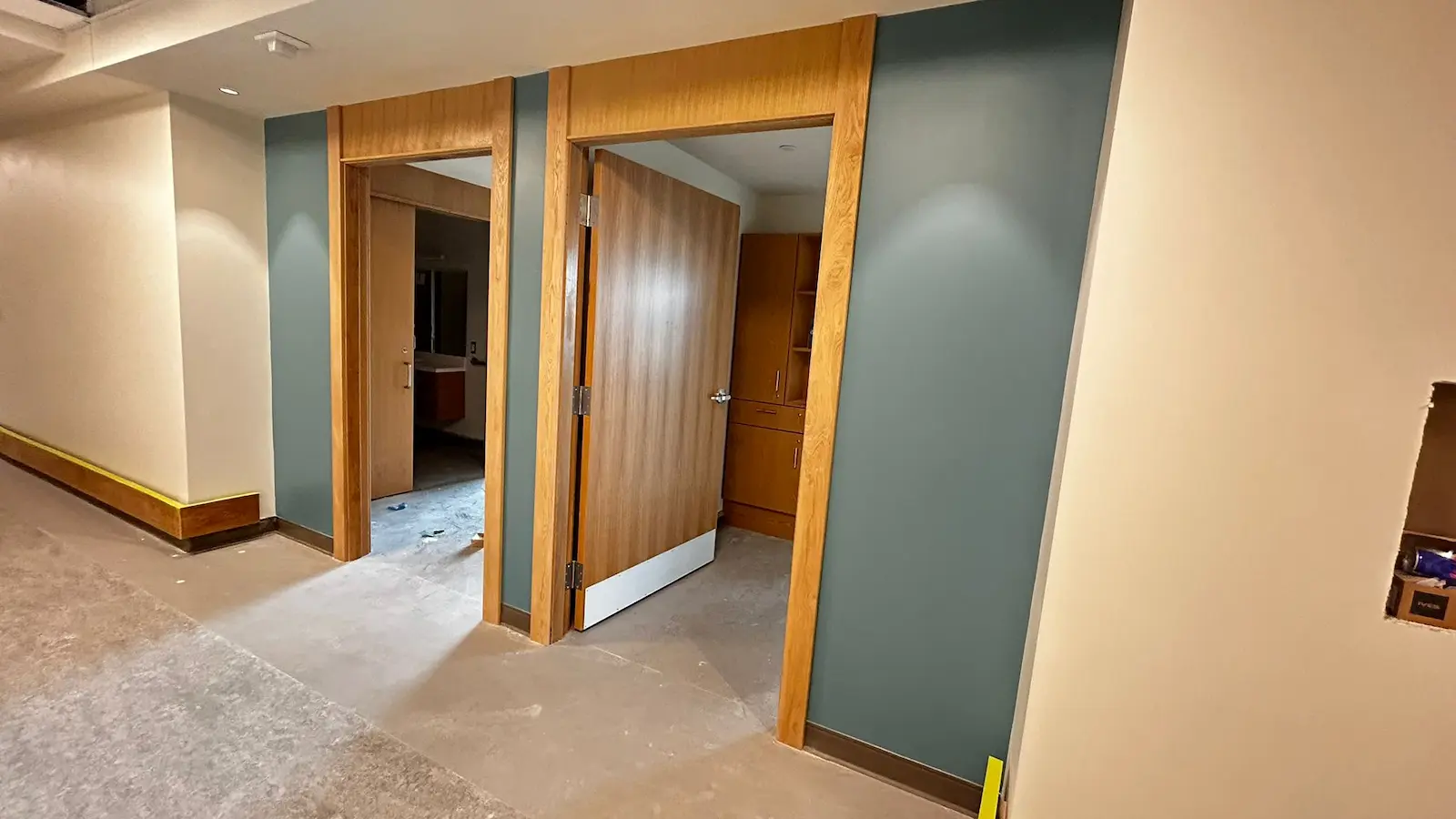 Drywall Repairs & Repainting in Toronto project by Premium Coat in Toronto - Finished work example 4